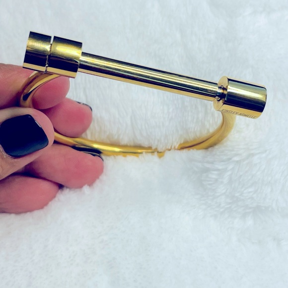 Kinsley Armelle Gold Bracelet (Locking Bar) - Picture 3 of 5